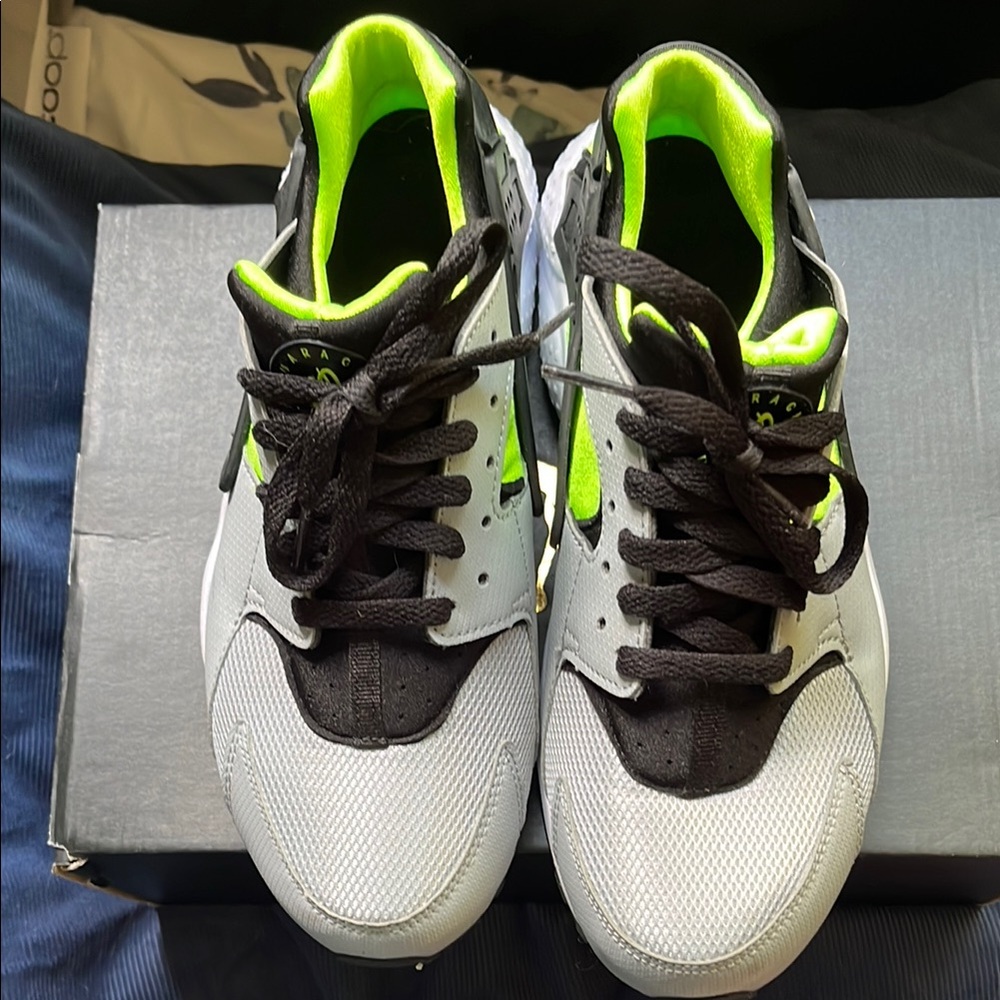 LAST CHANCE Nike Huarache sneakers - Picture 3 of 16